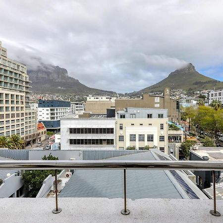 Backup-Powered Classic Luxury Apartment Cape Town Bagian luar foto