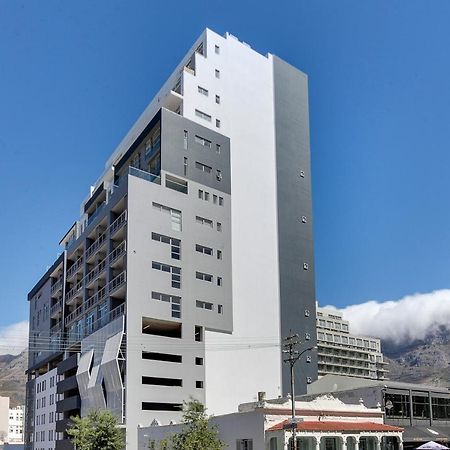 Backup-Powered Classic Luxury Apartment Cape Town Bagian luar foto