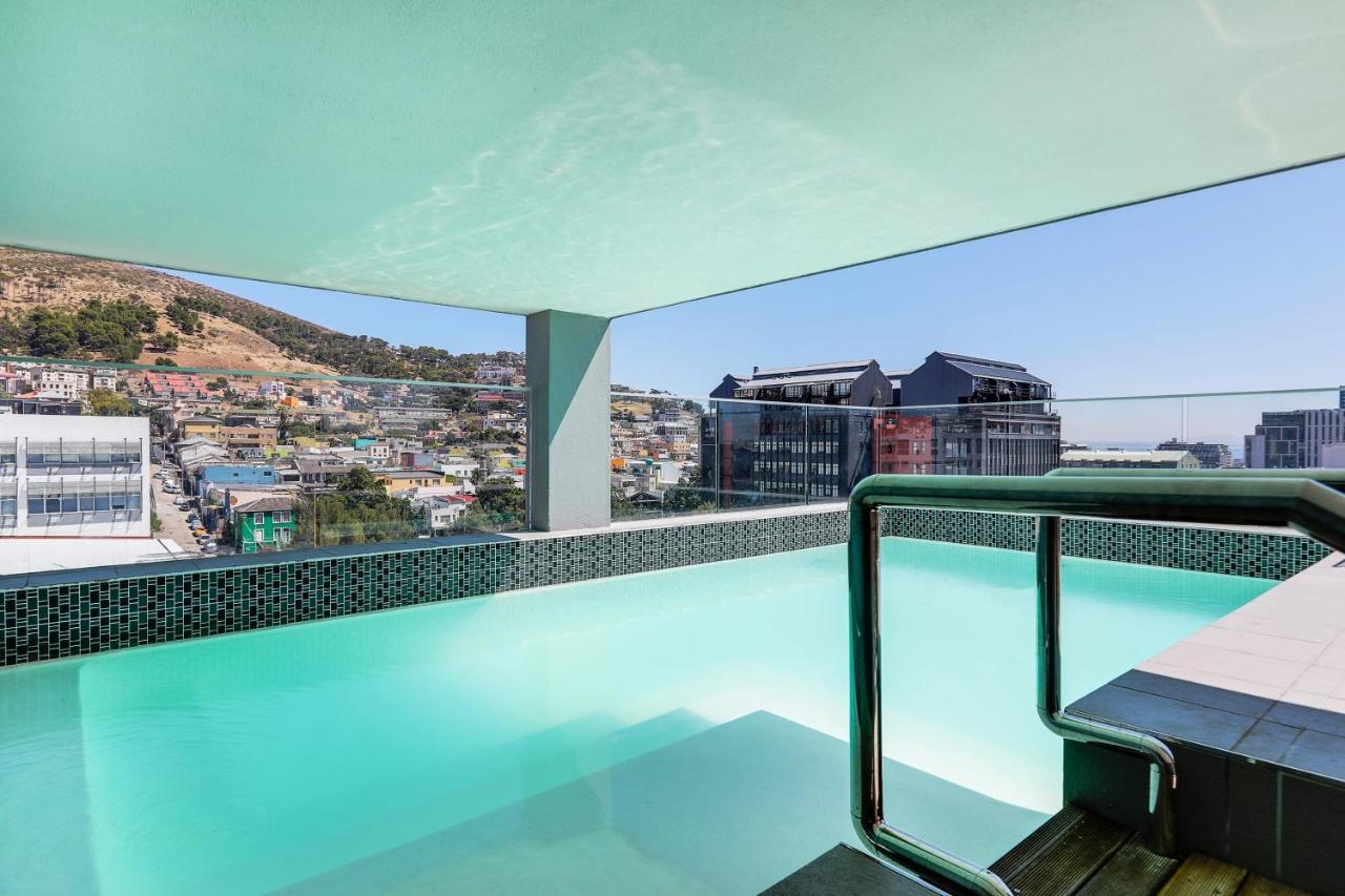 Backup-Powered Classic Luxury Apartment Cape Town Bagian luar foto