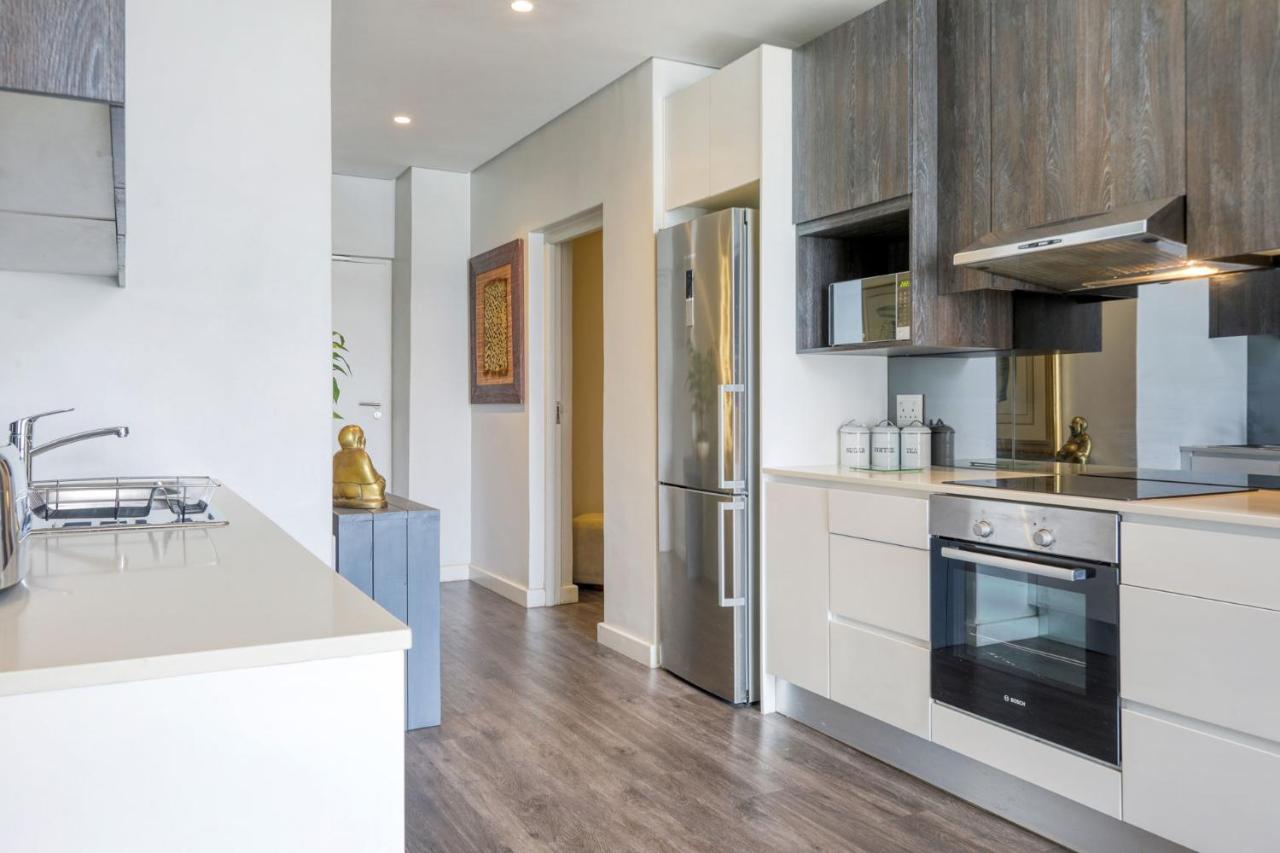 Backup-Powered Classic Luxury Apartment Cape Town Bagian luar foto