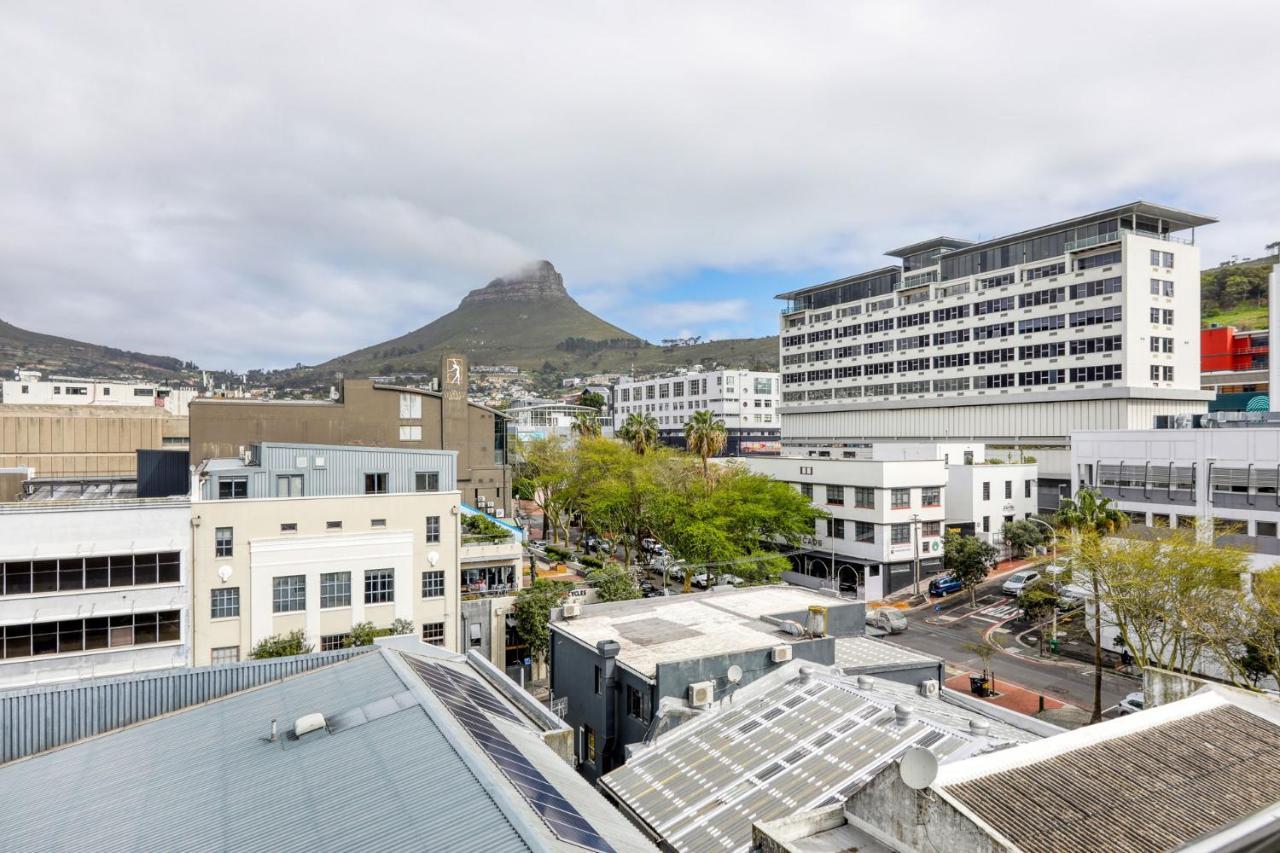Backup-Powered Classic Luxury Apartment Cape Town Bagian luar foto