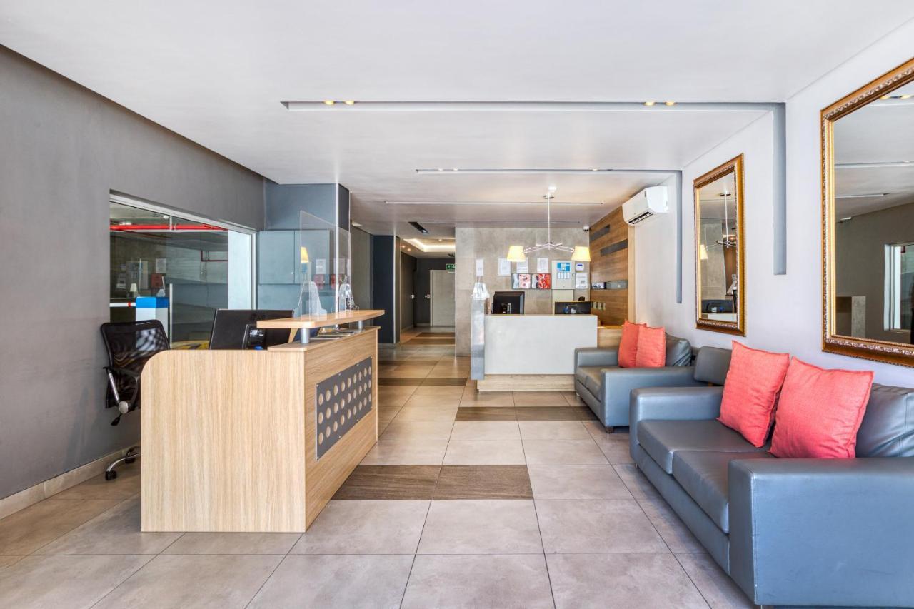 Backup-Powered Classic Luxury Apartment Cape Town Bagian luar foto