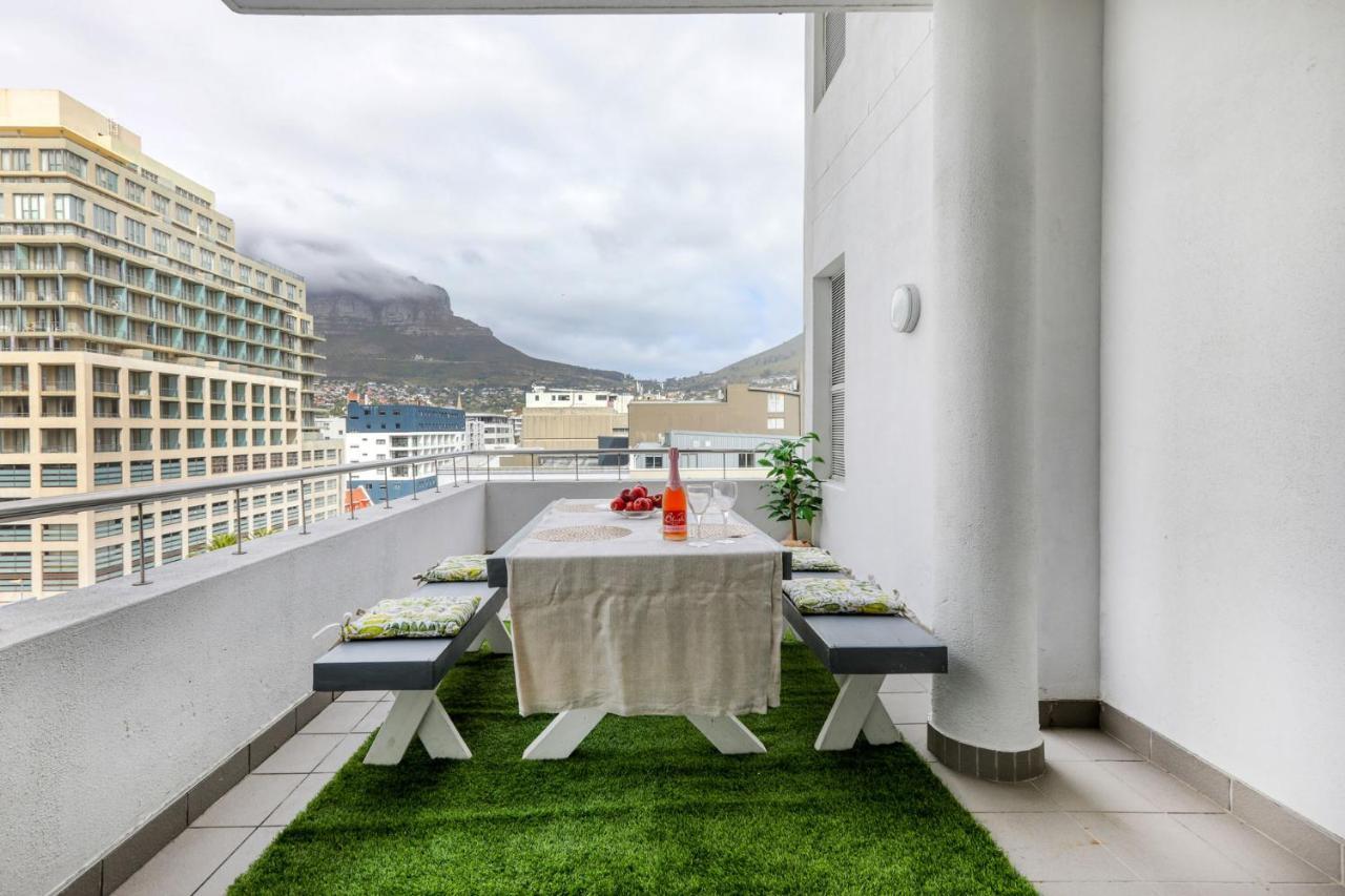 Backup-Powered Classic Luxury Apartment Cape Town Bagian luar foto