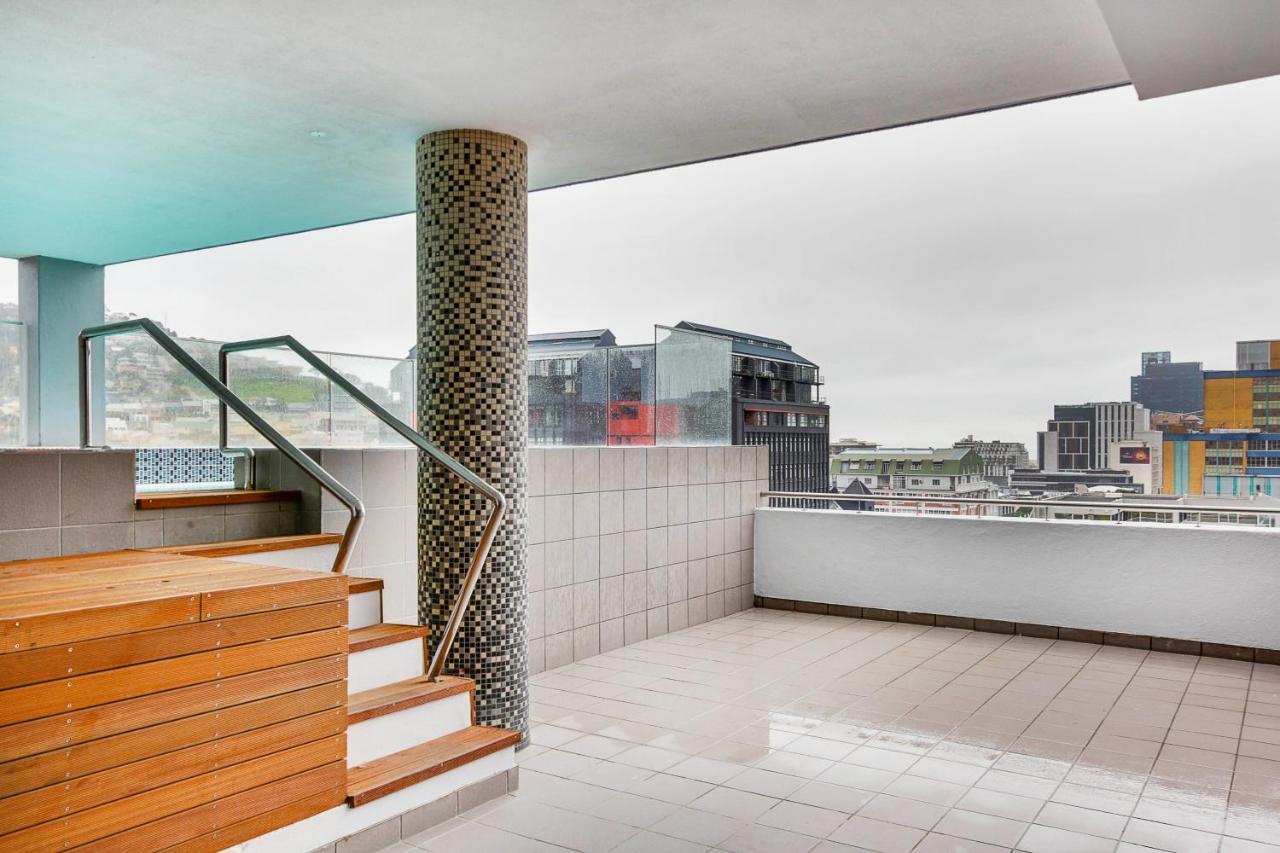 Backup-Powered Classic Luxury Apartment Cape Town Bagian luar foto